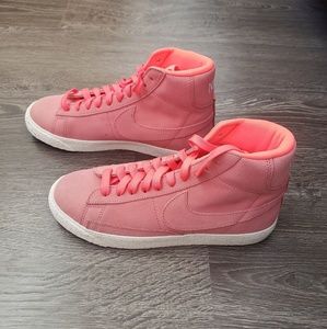 Nike Mid Blazer NWOT